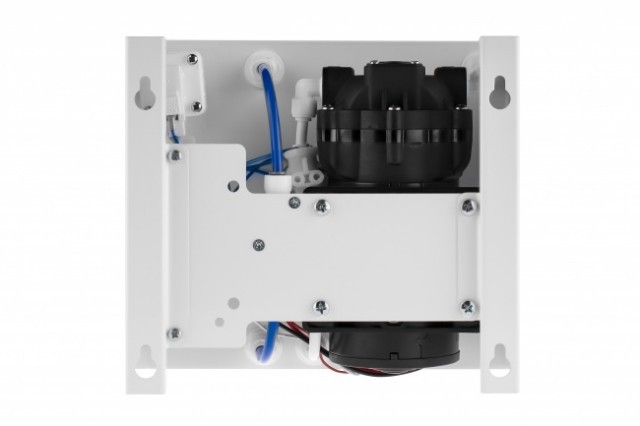 Устройство повышения двления